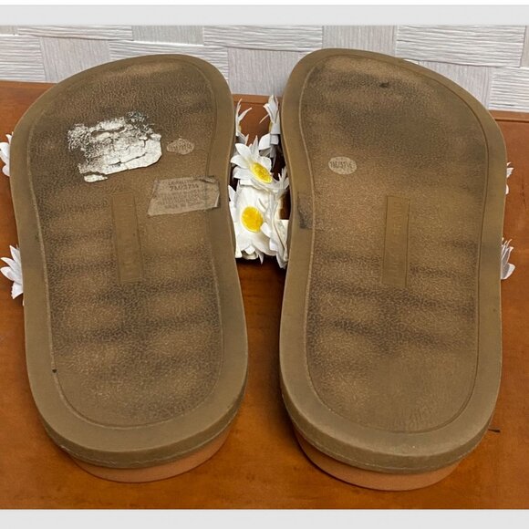 Lucky Brand Yellow White Daisy Sandals Size 7M - Picture 8 of 9